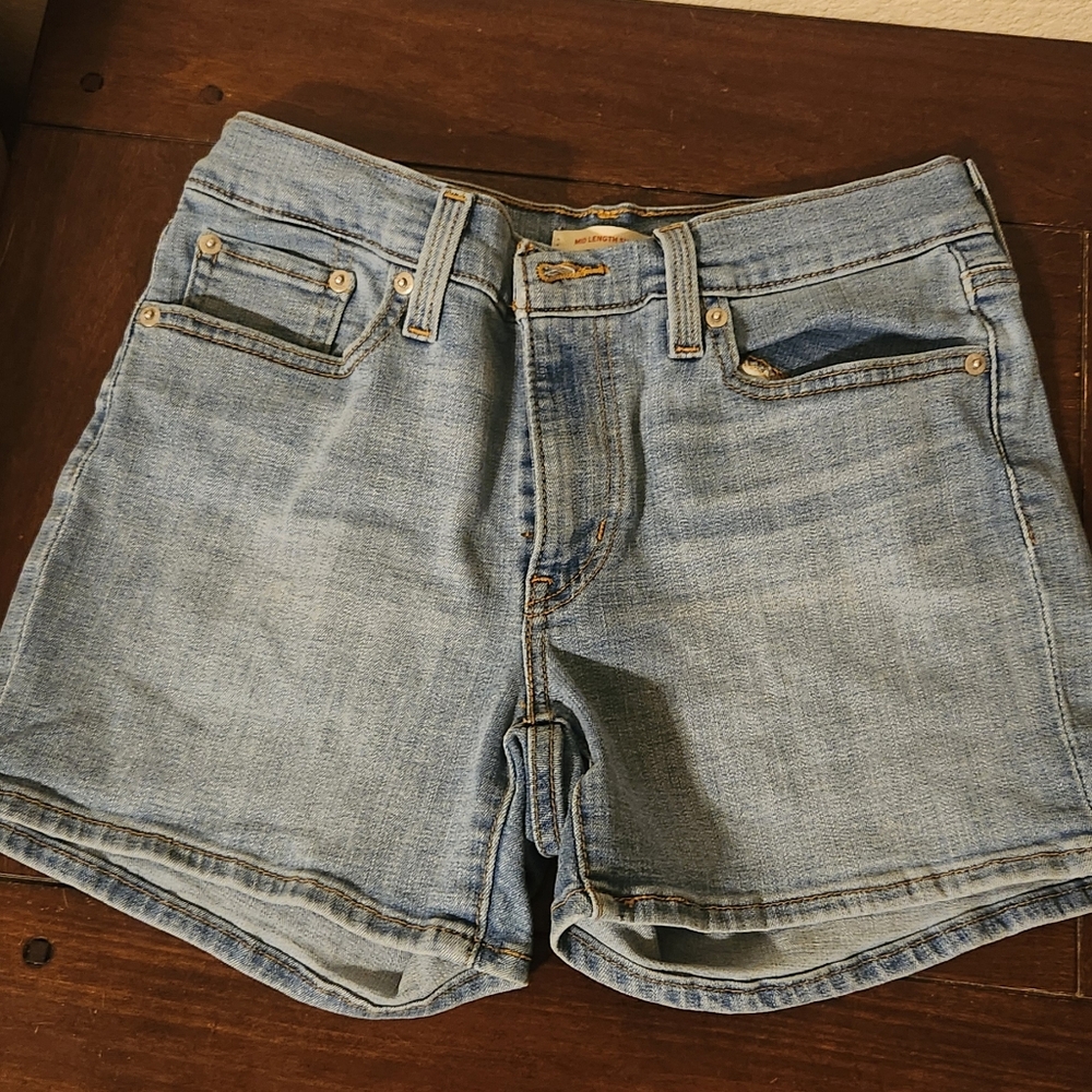 Levi jeans short